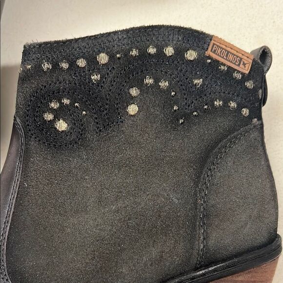 PIKOLINOS Gray Ankle Booties with Vintage Leather and Embroidered Design - Picture 3 of 12